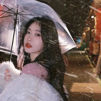 穿越太过强大，逼得系统当舔狗